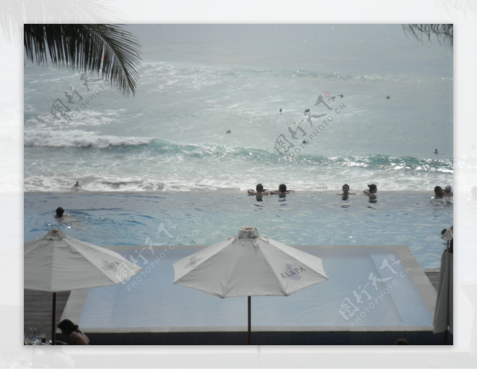 巴厘岛海景泳池图片