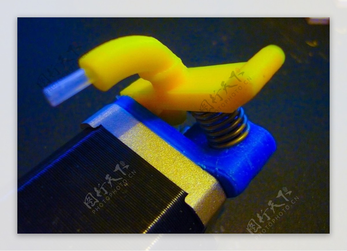 andy的新弹簧加载与filamentguide挤出机为1.75毫米和3毫米的长丝
