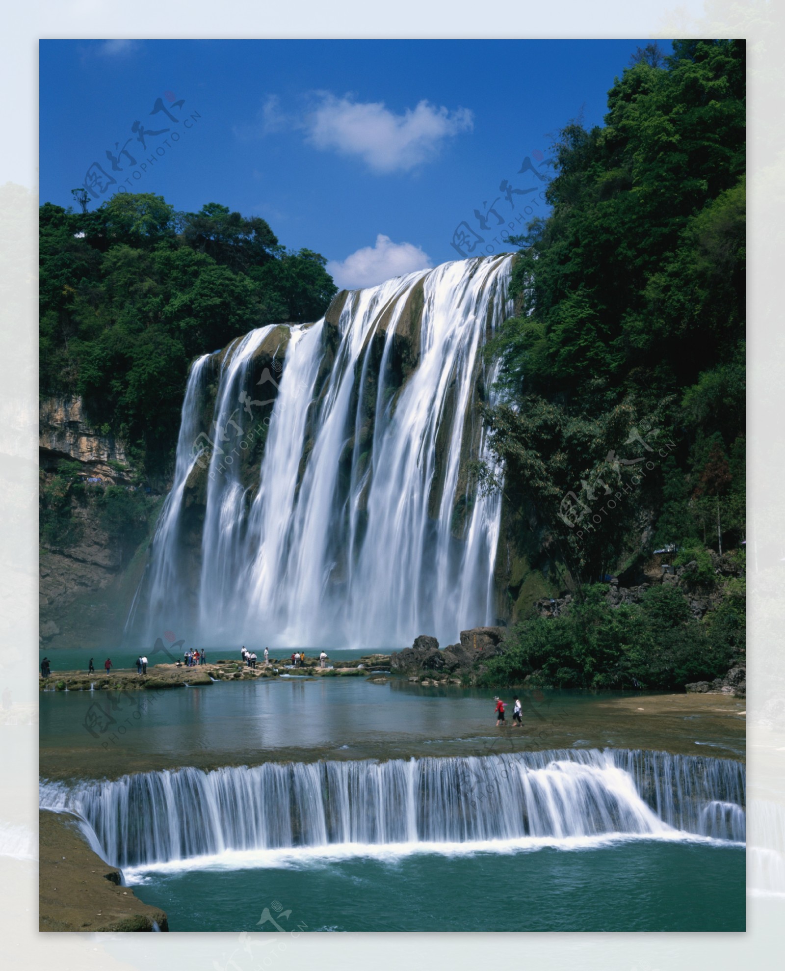 【携程攻略】九寨沟诺日朗瀑布景点,诺日朗瀑布是老版西游记的拍摄地点，也是九寨沟最大瀑布，全景一定要…