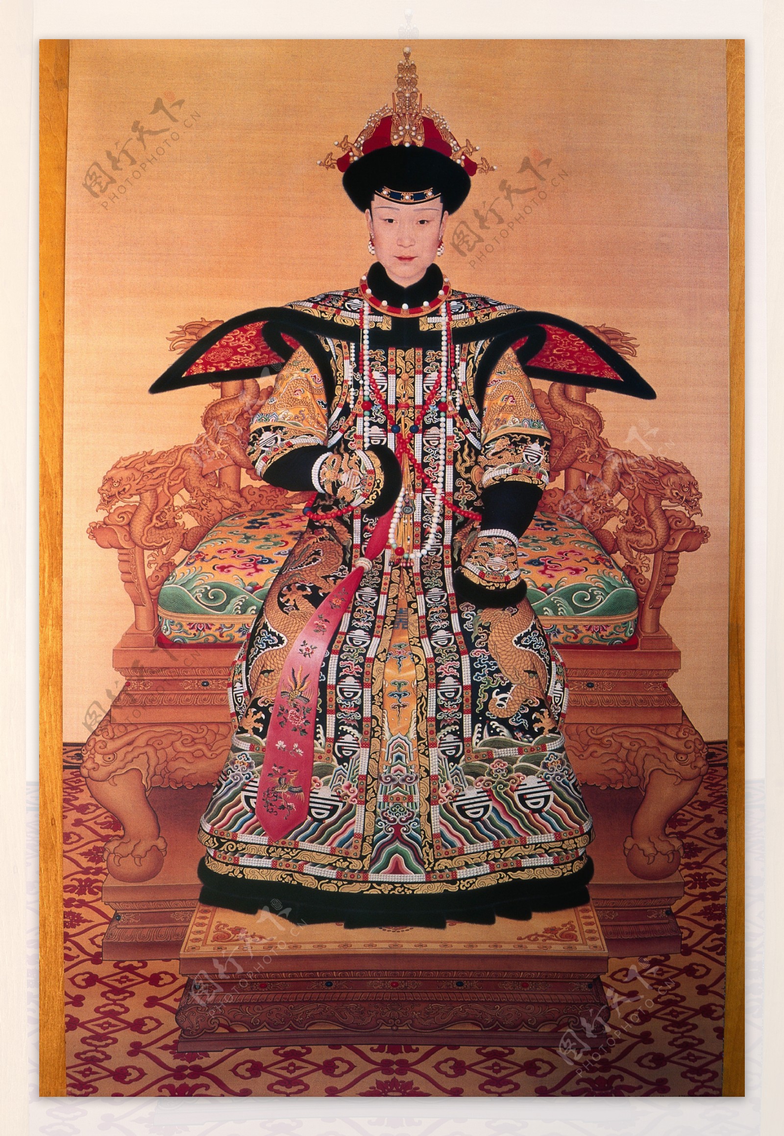 清朝皇后画像清代凤袍凤的图腾古代宫廷画