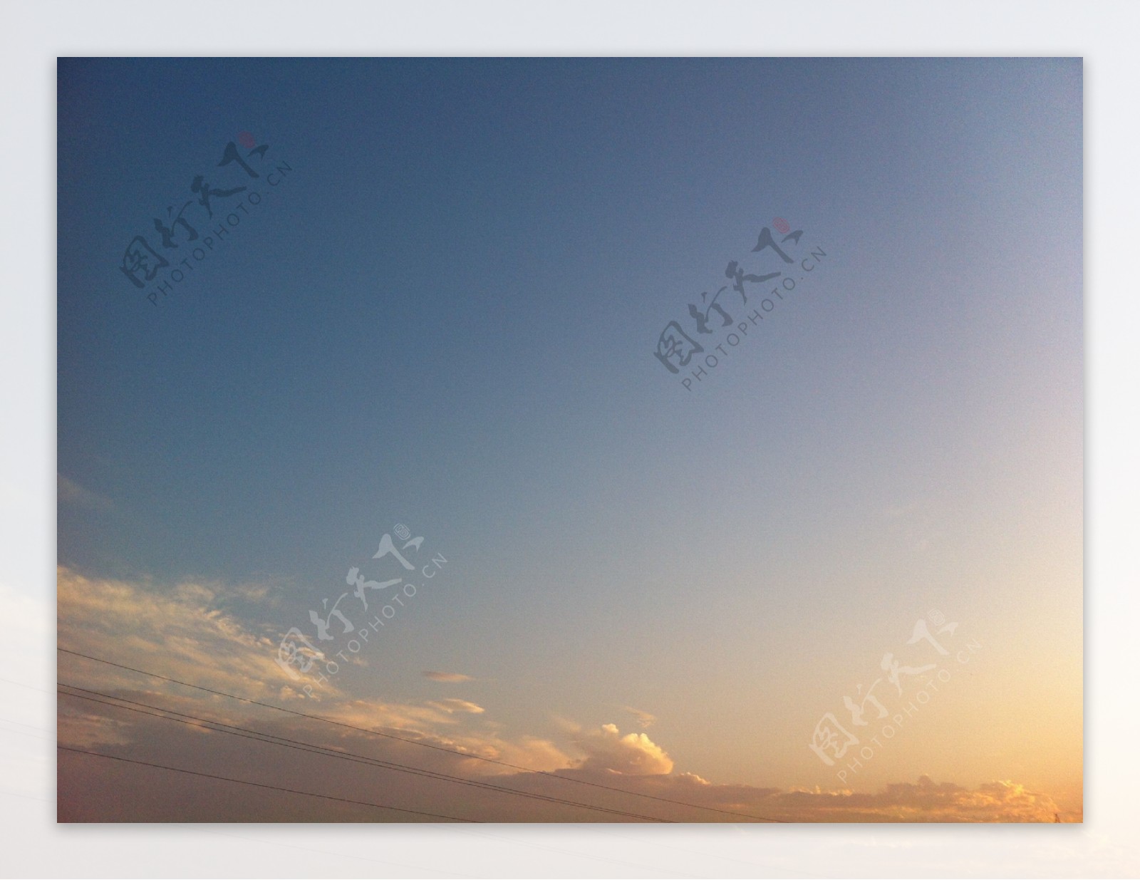 夕阳余光夕阳彩云图片
