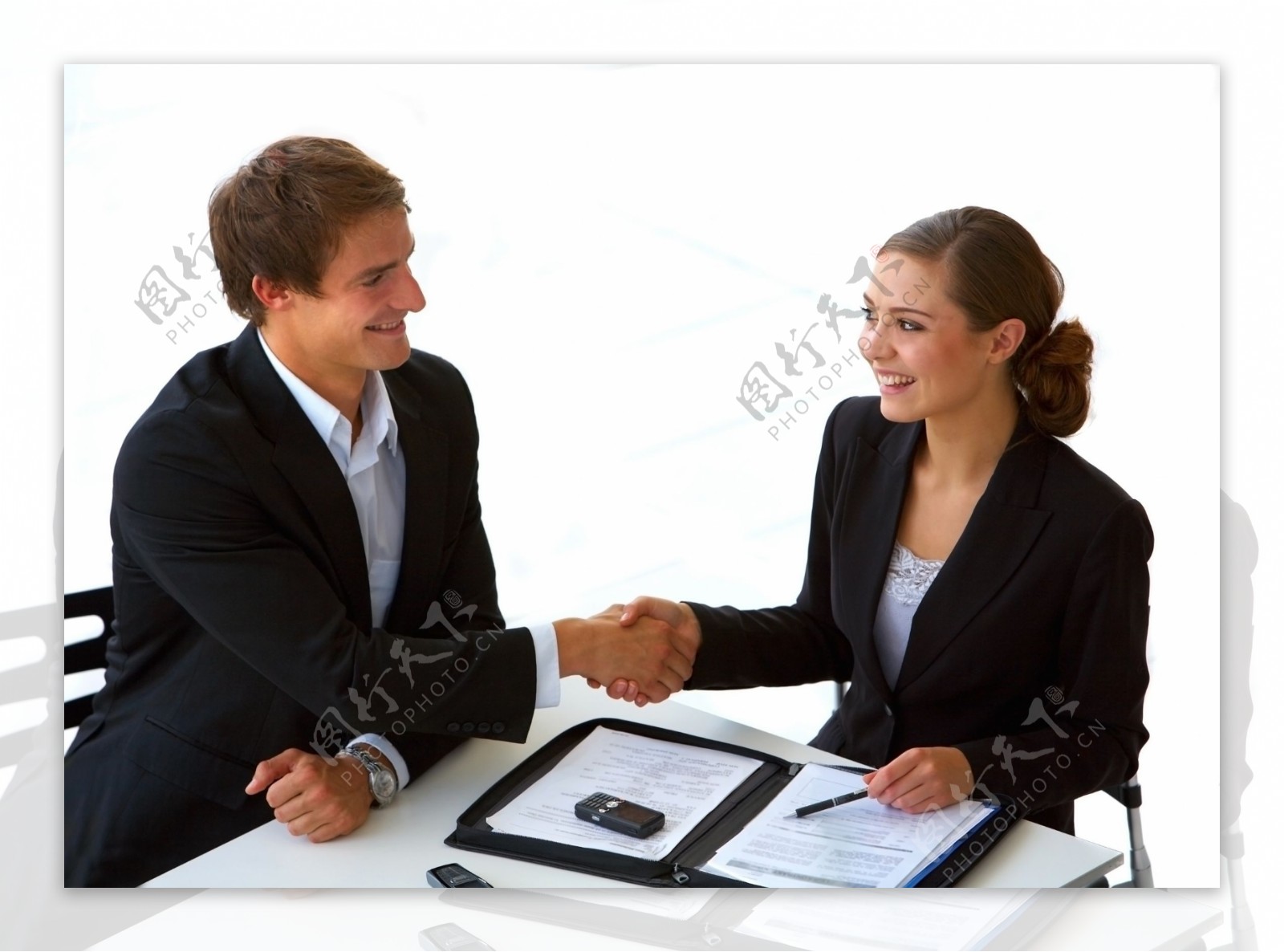 团队合作商业图片握手商务人士成功人士