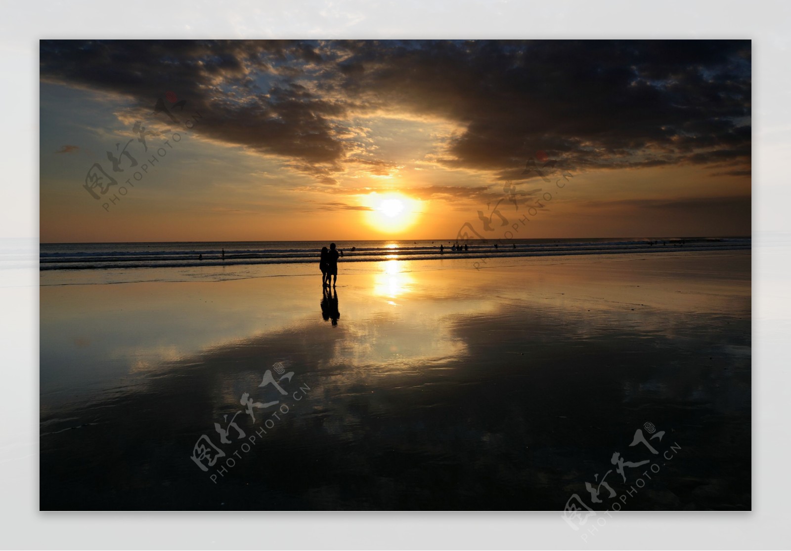 巴厘岛库塔海滩日落图片