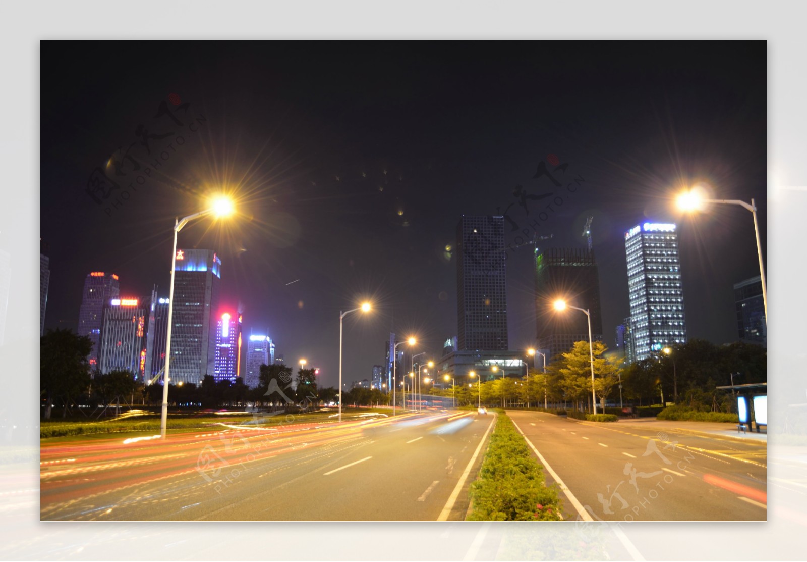 城市夜景公路图片