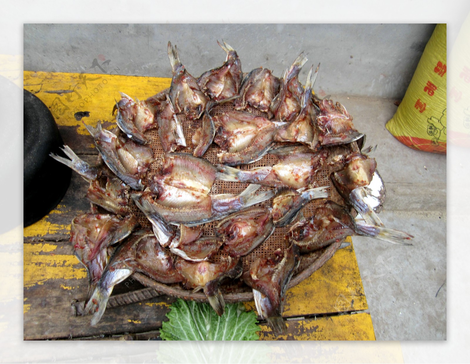 食材鱼干海鱼干红娘鱼干鱼类摄影图配图高清摄影大图-千库网