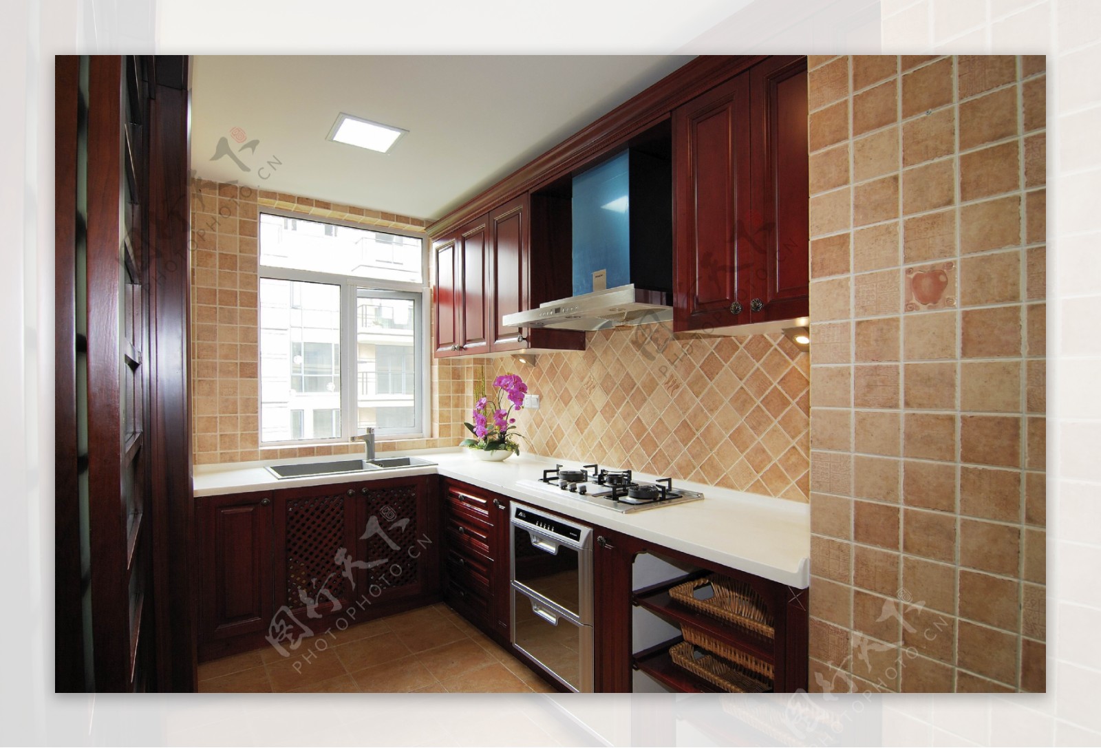 木纹瓷砖厨房