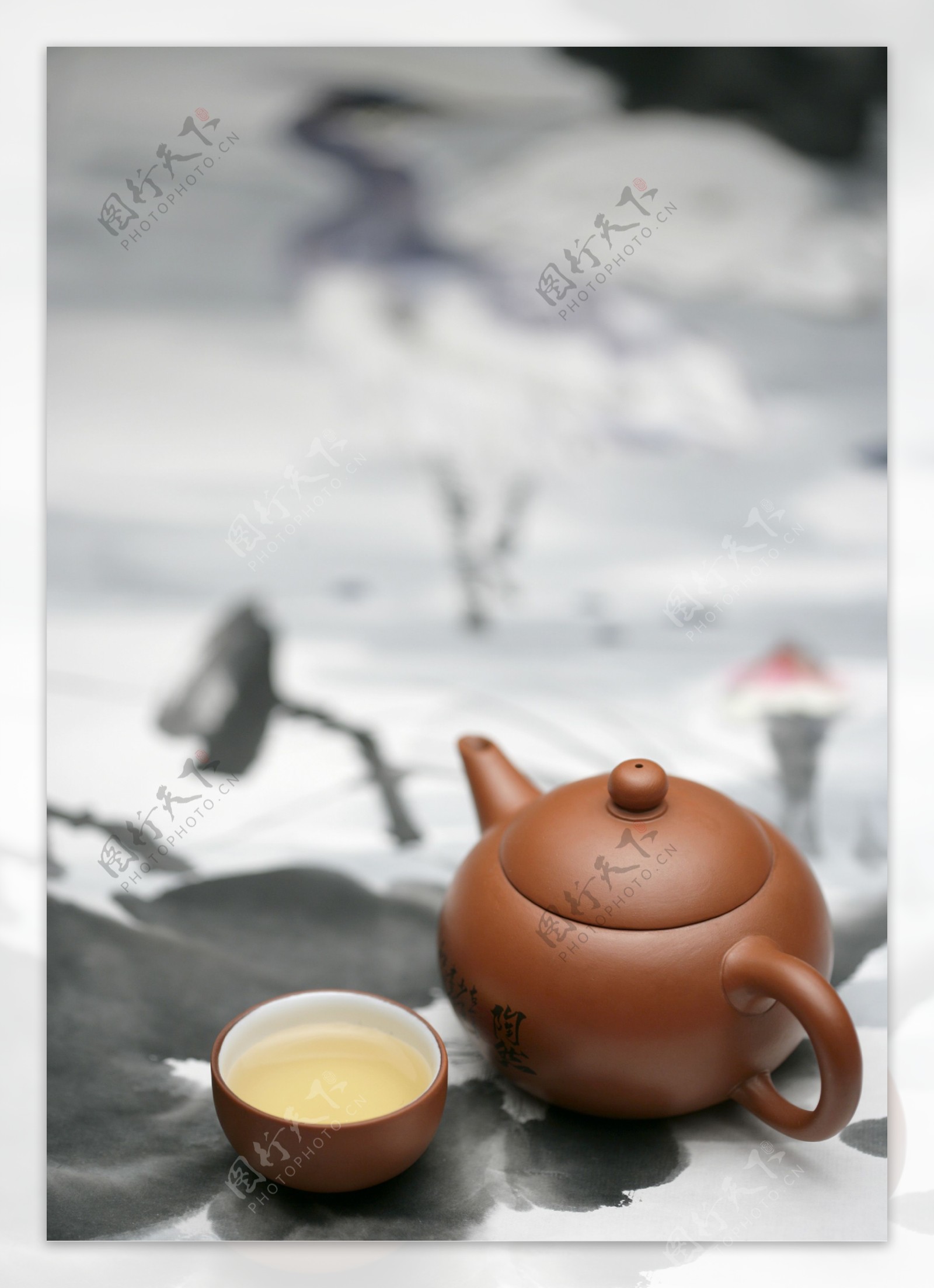 禅风茶趣茶壶茶杯中国水墨画图片