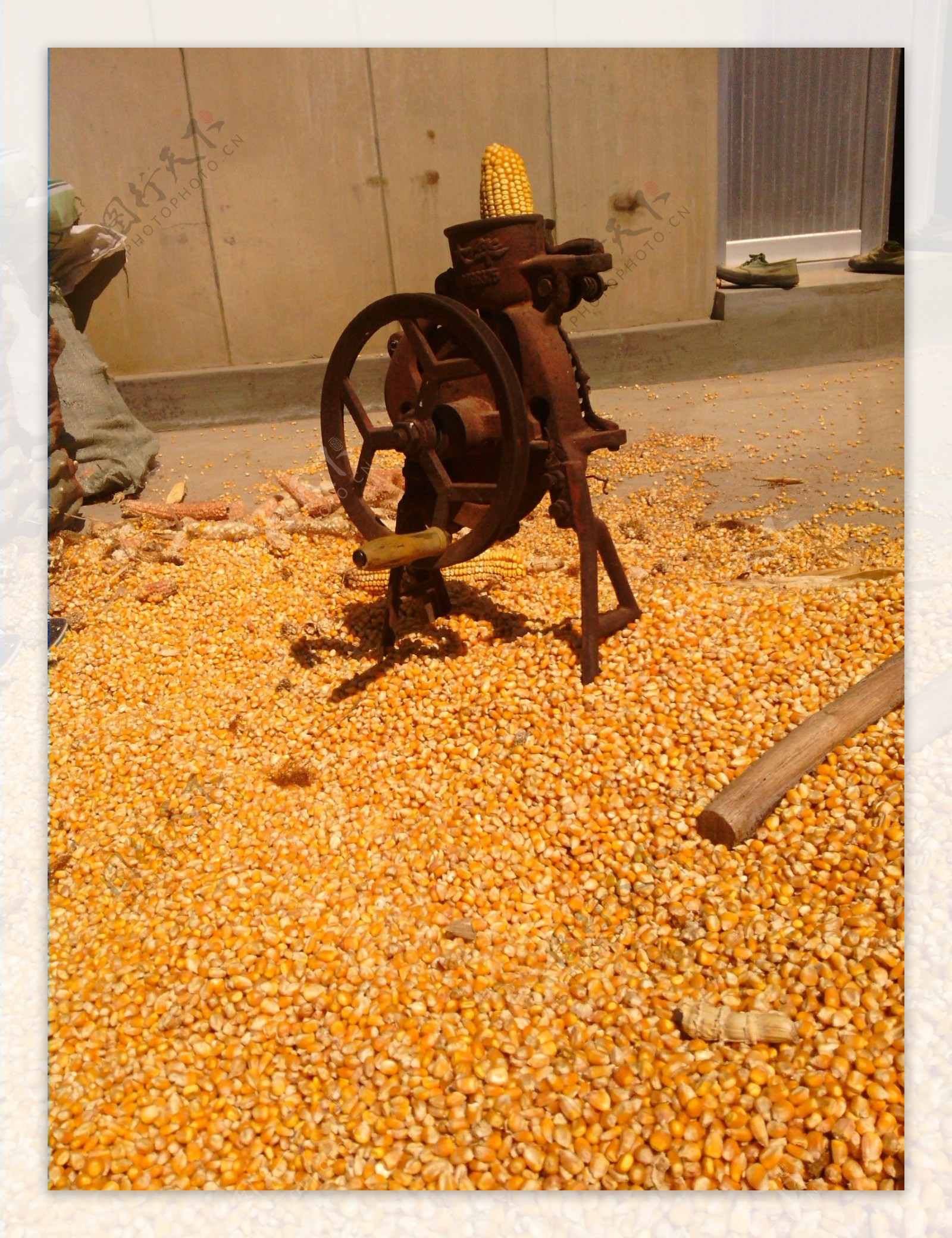 玉米手摇机图片