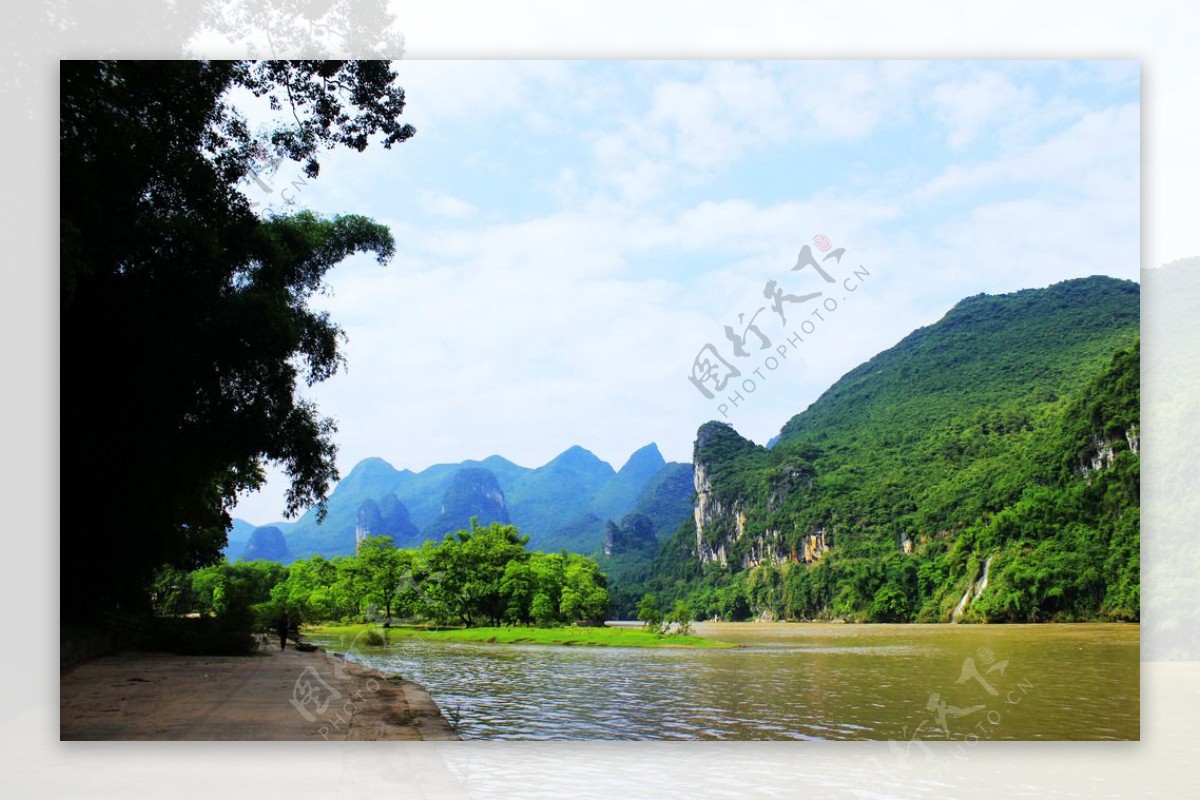 夏日漓江山水图片