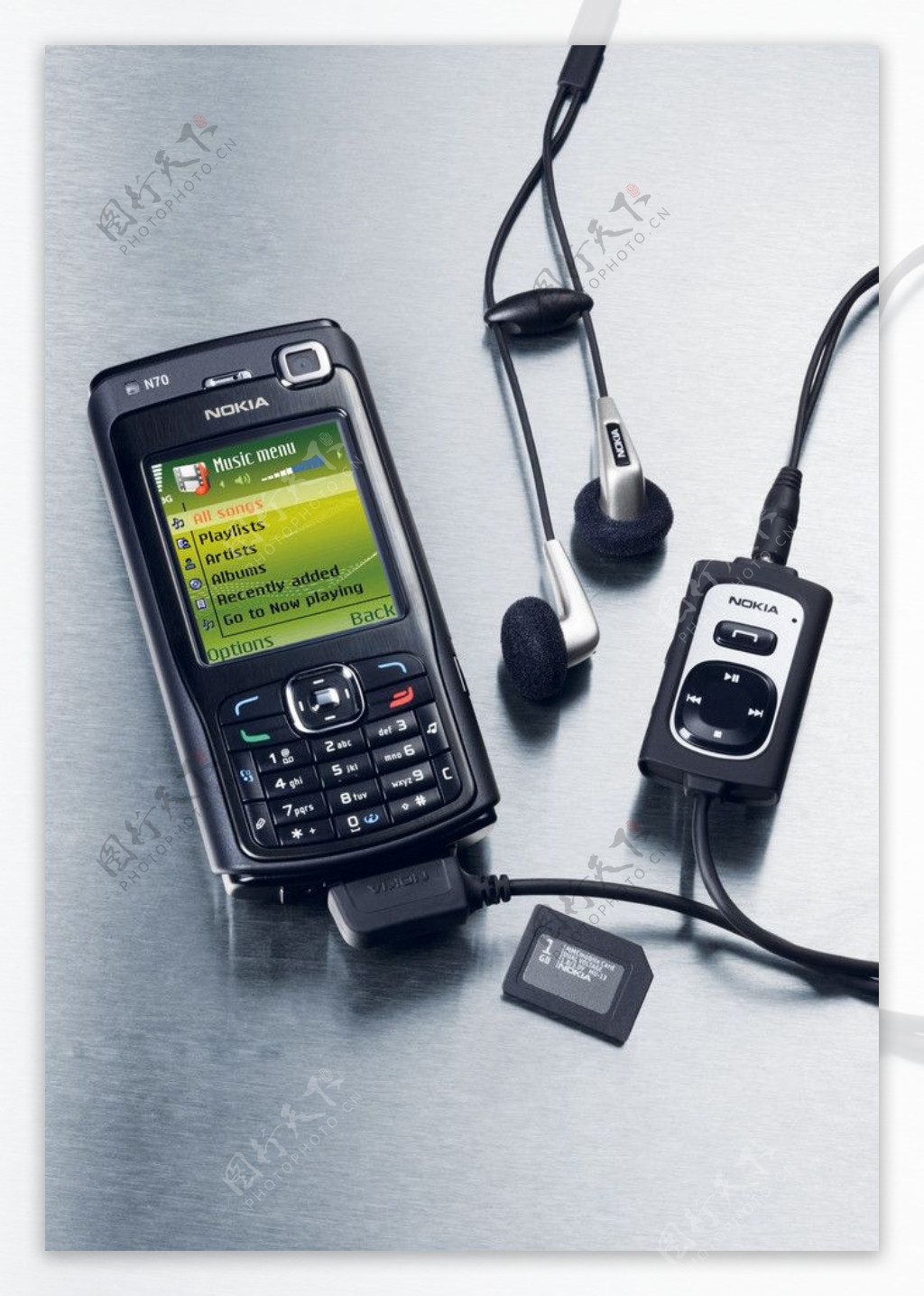 诺基亚N70手机带音乐播放器图片