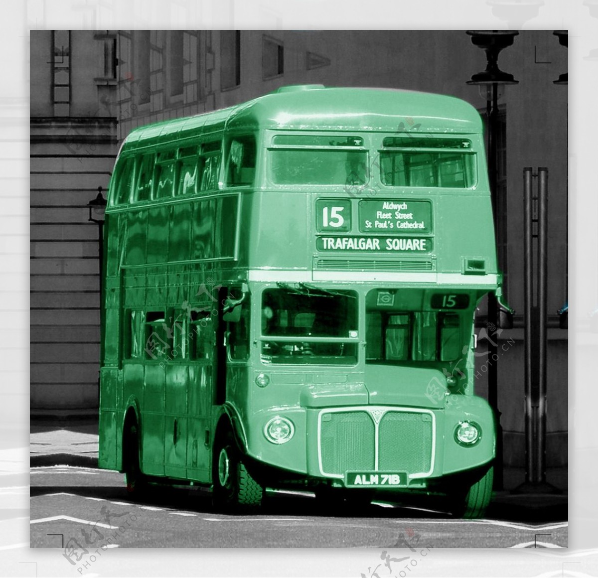 复古英伦公交车图片
