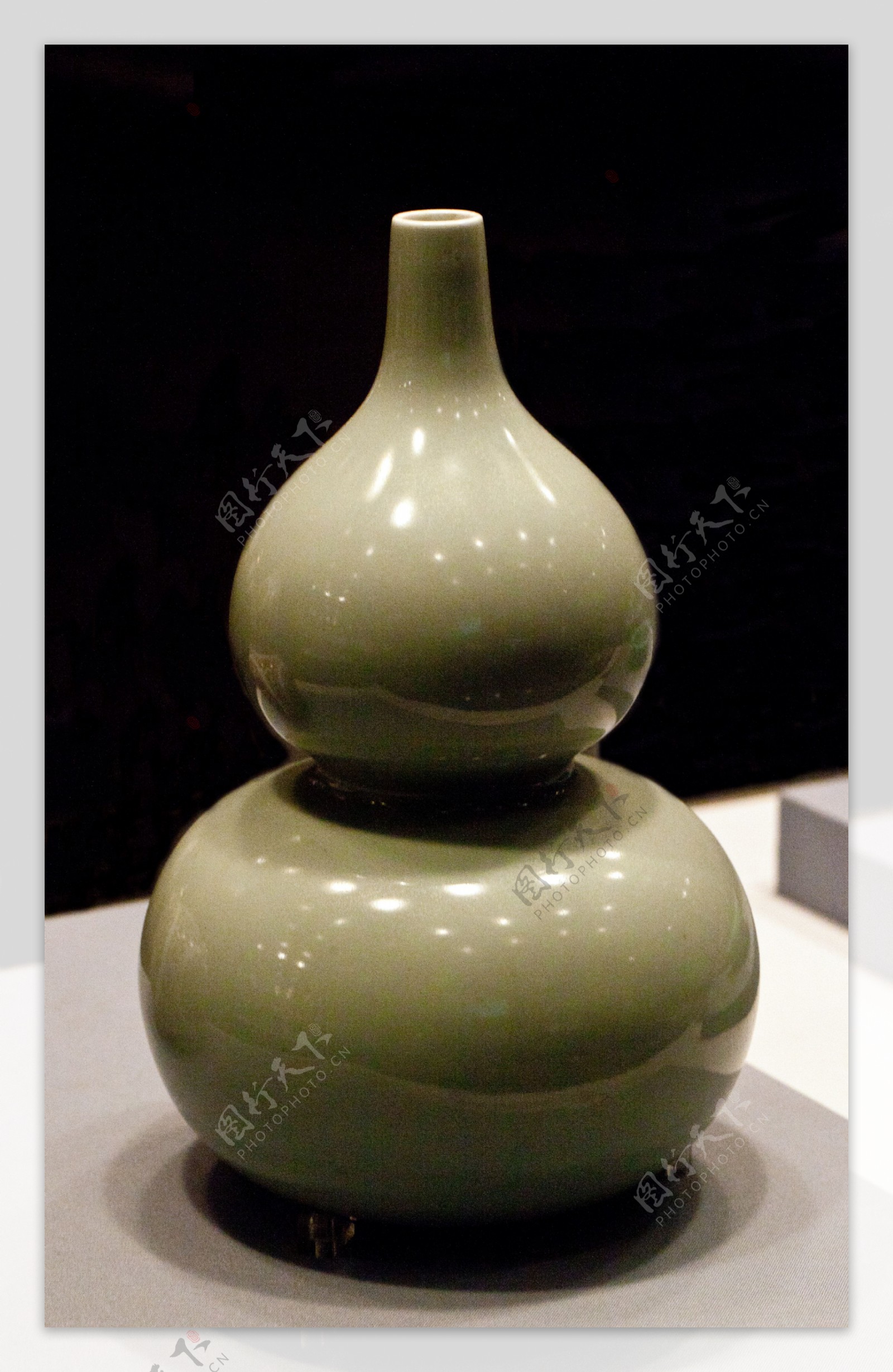 豆青釉葫芦瓶图片
