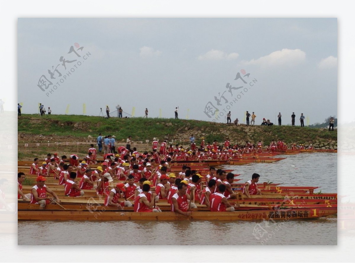 龙舟比赛传统体育运动图片