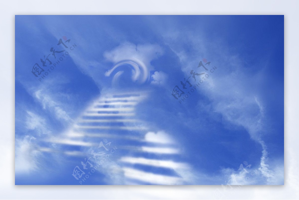 通往天空的云中楼梯图片