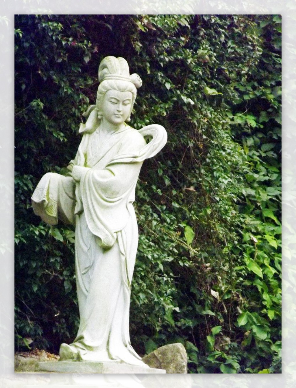 何仙姑雕像图片