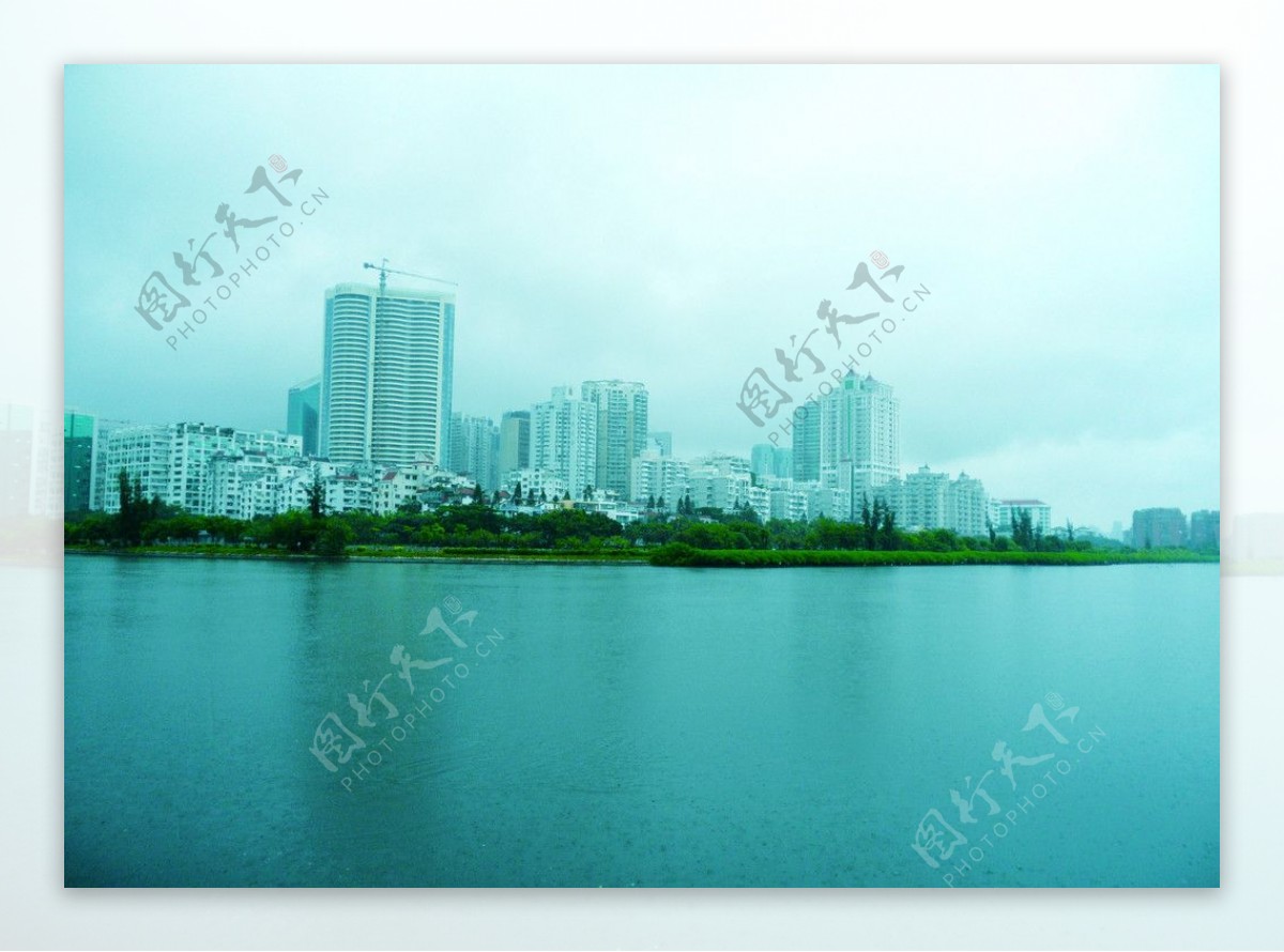 厦门筼筜湖雨景图片