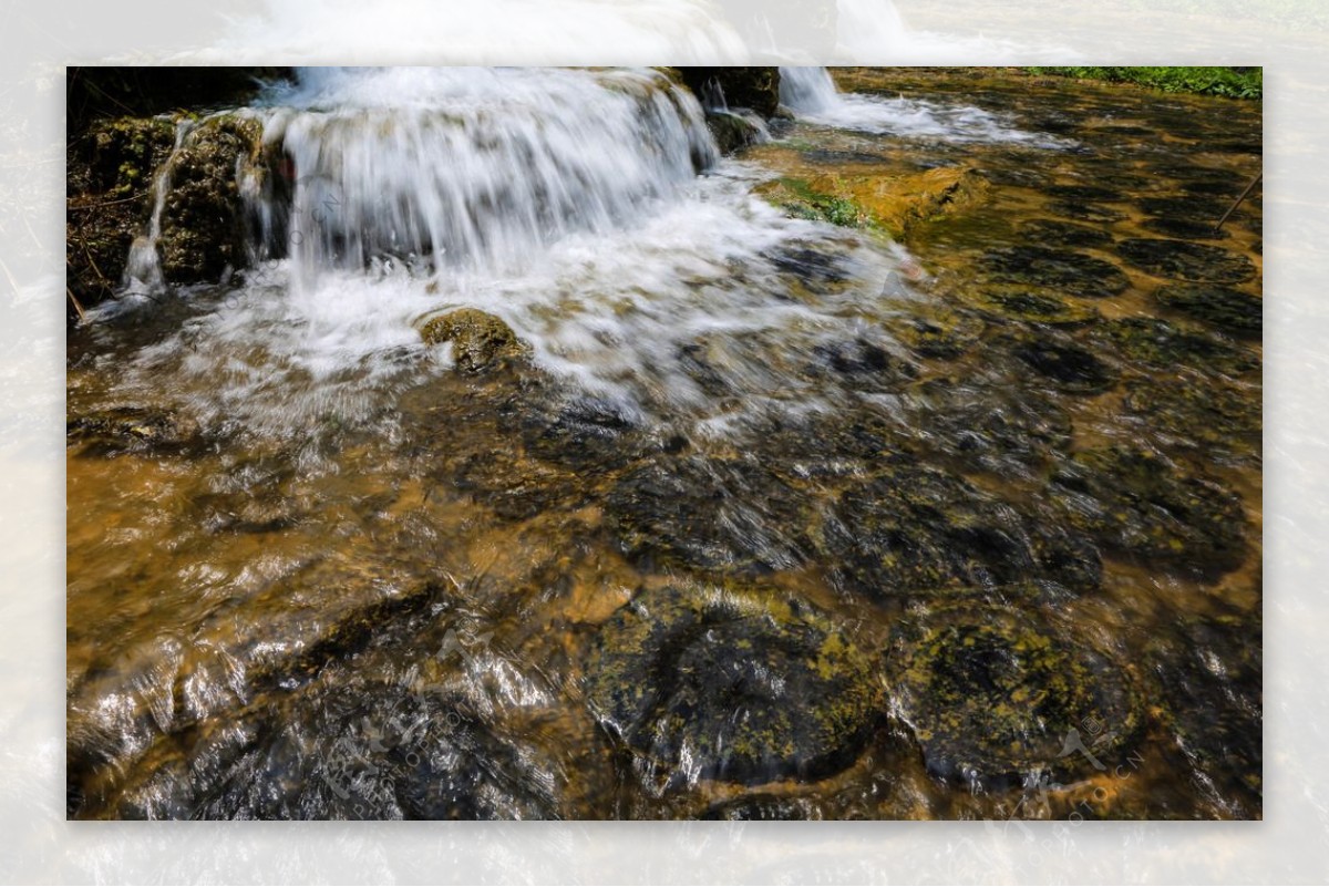 翠谷瀑布图片