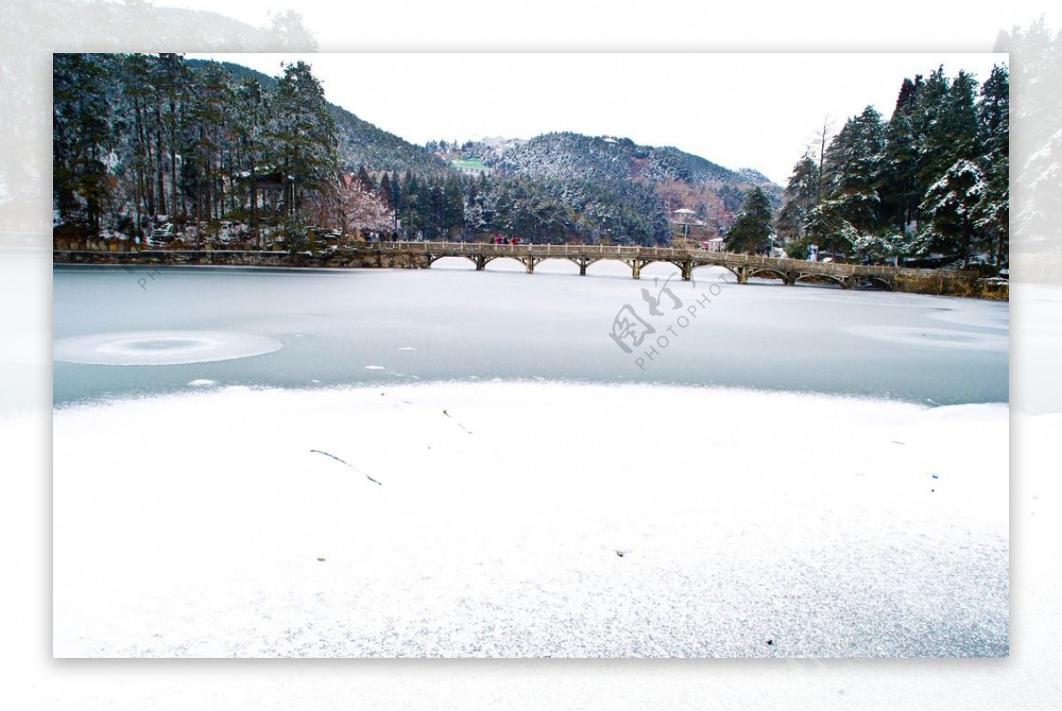 庐山雪景图片