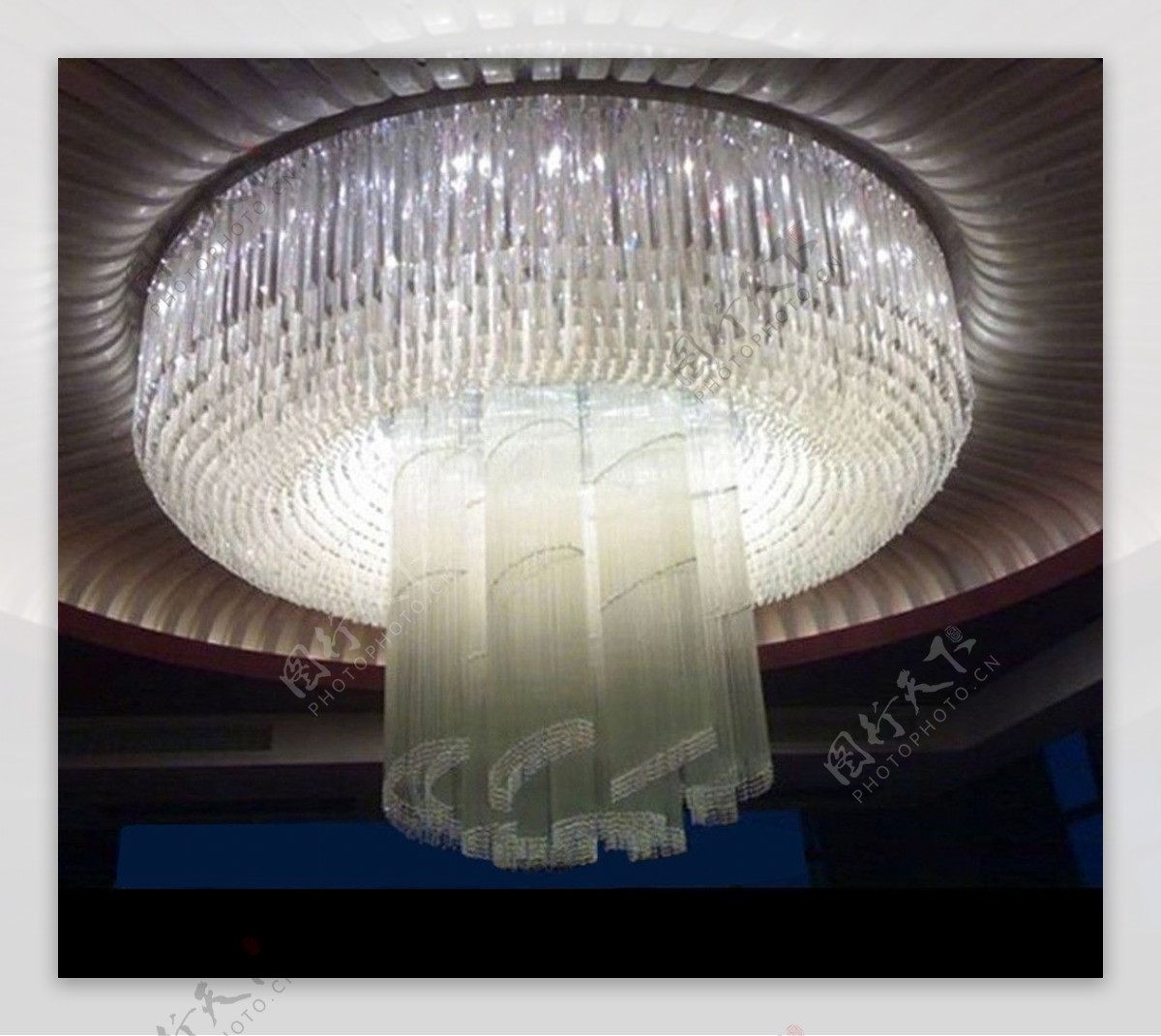 酒店水晶吊灯图片