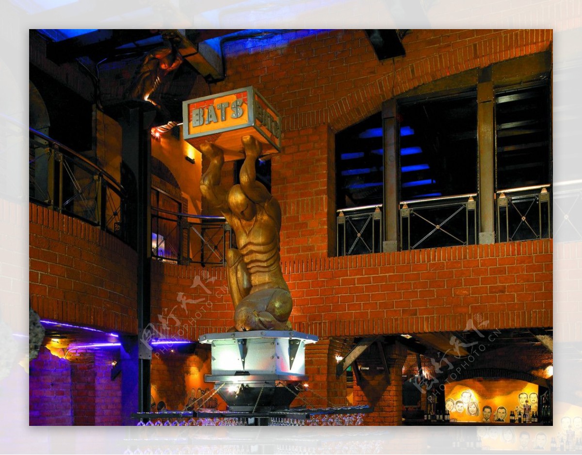 酒吧雕塑图片