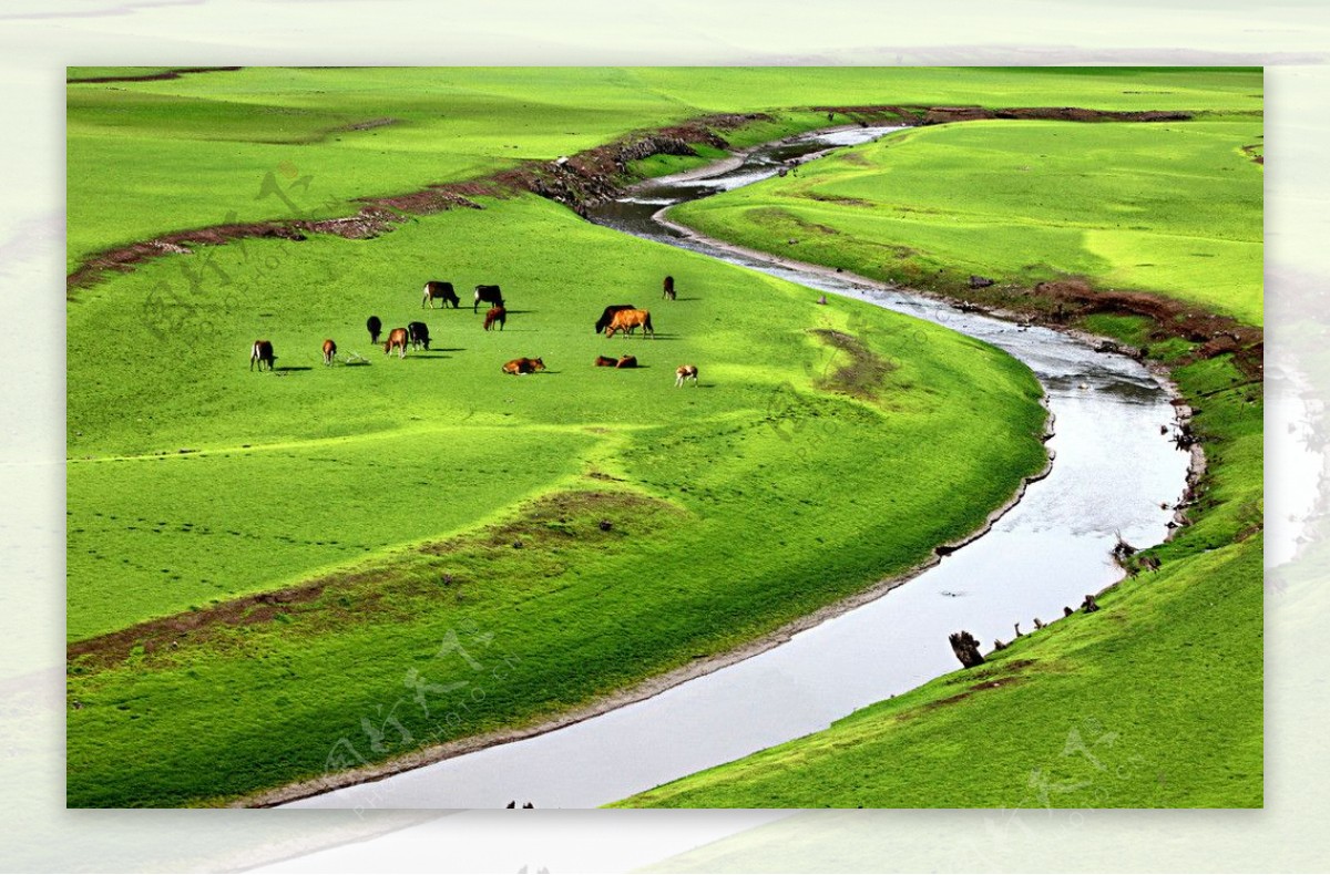美丽河流与草原风光图片