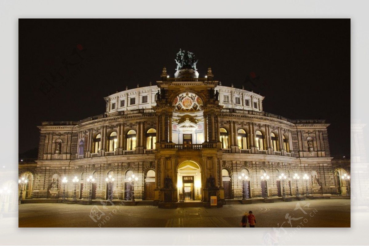德累斯顿国家歌剧院图片
