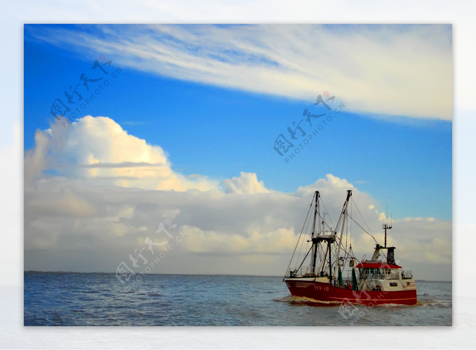 海洋渔船图片
