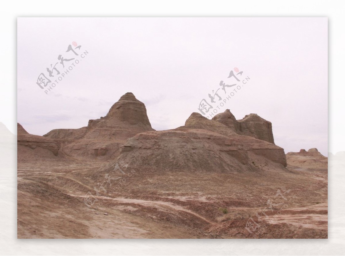 新疆地形地貌图片