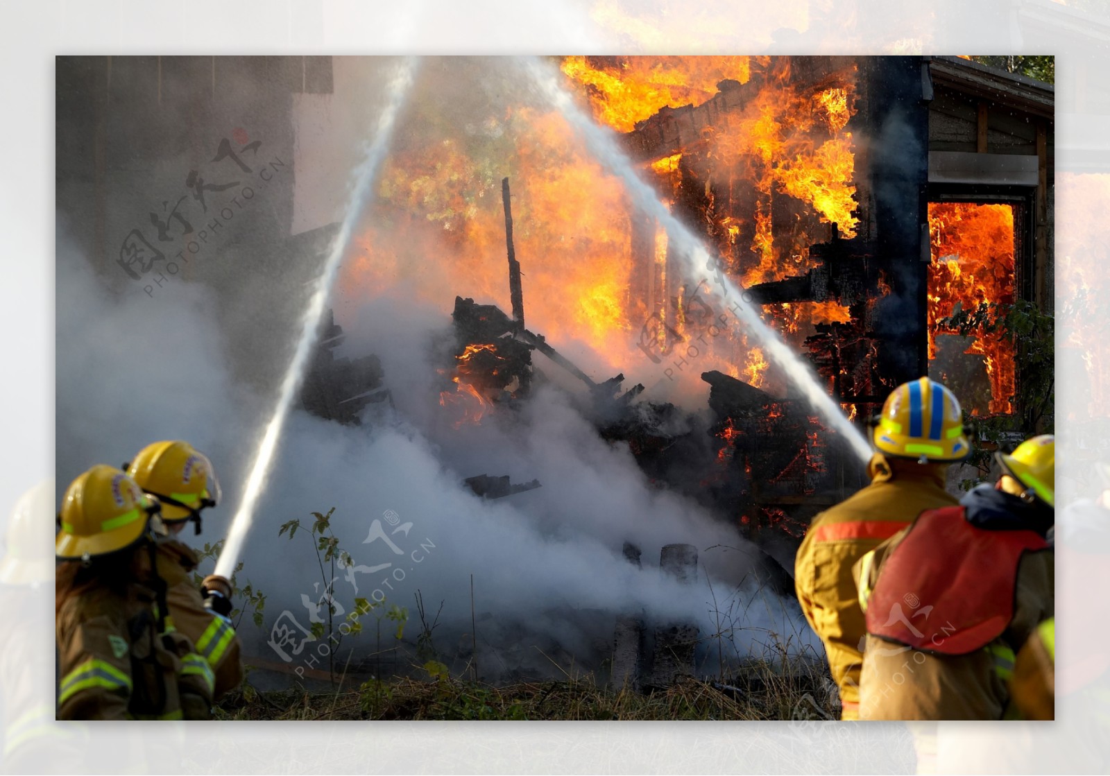 消防救火高清图片
