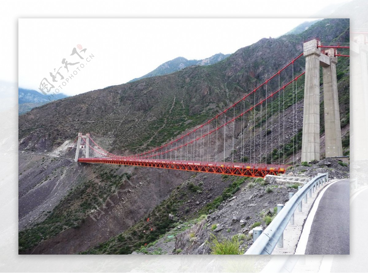 西藏角笼坝大桥图片