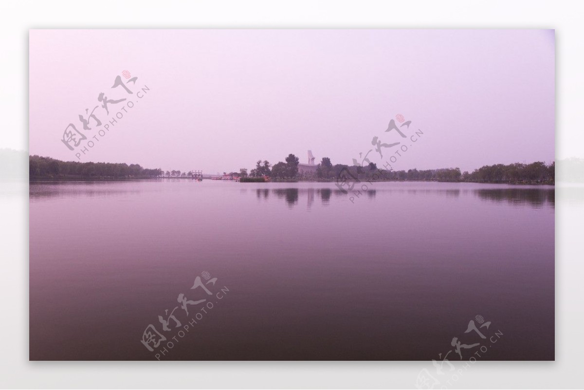 莲花湖暮色图片