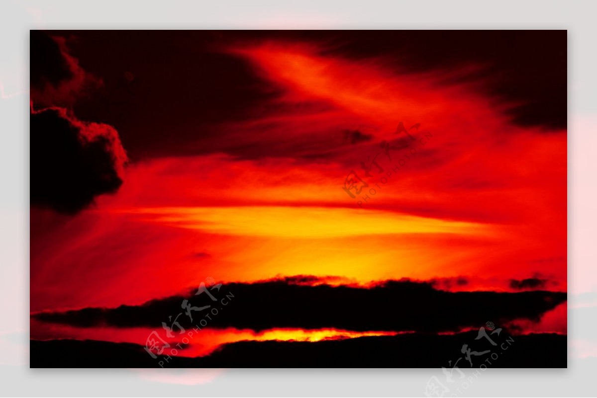 红色火烧云图片