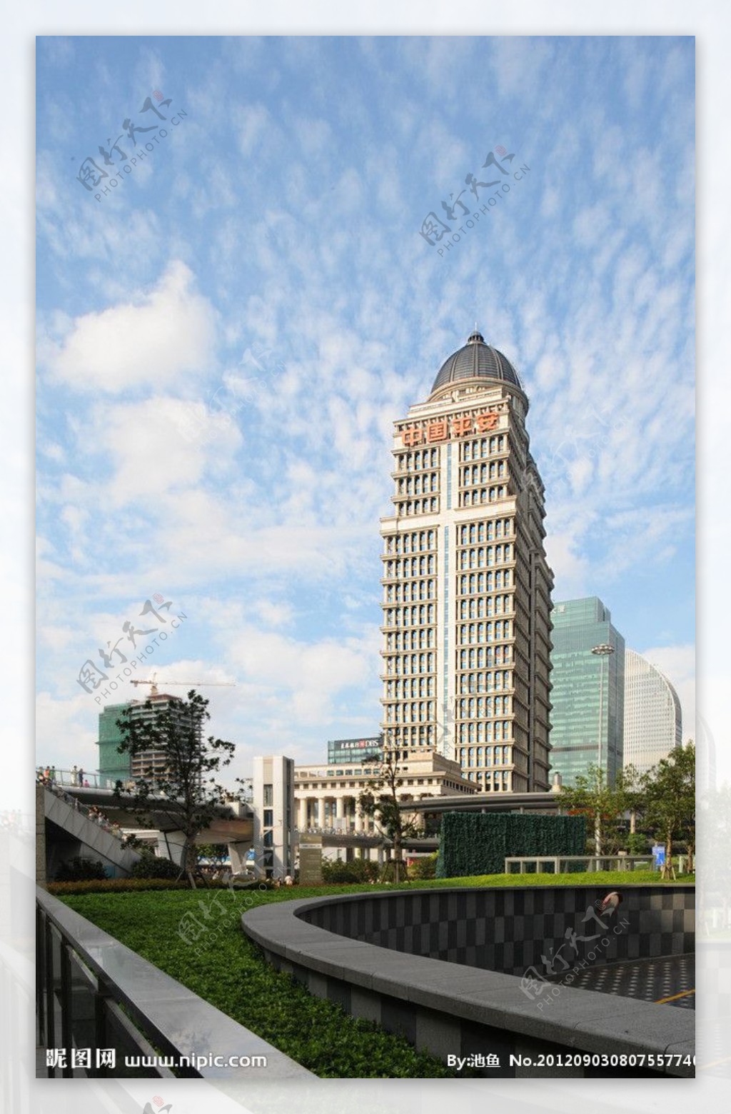 高楼建筑摄影图片