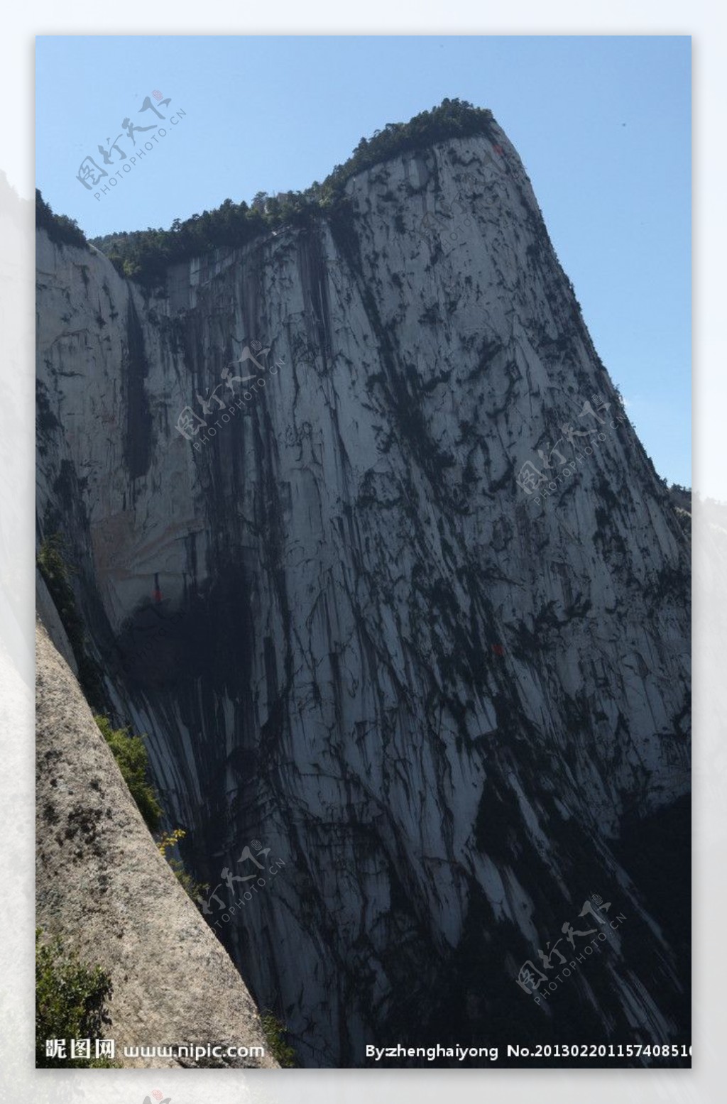 西岳华山西峰图片