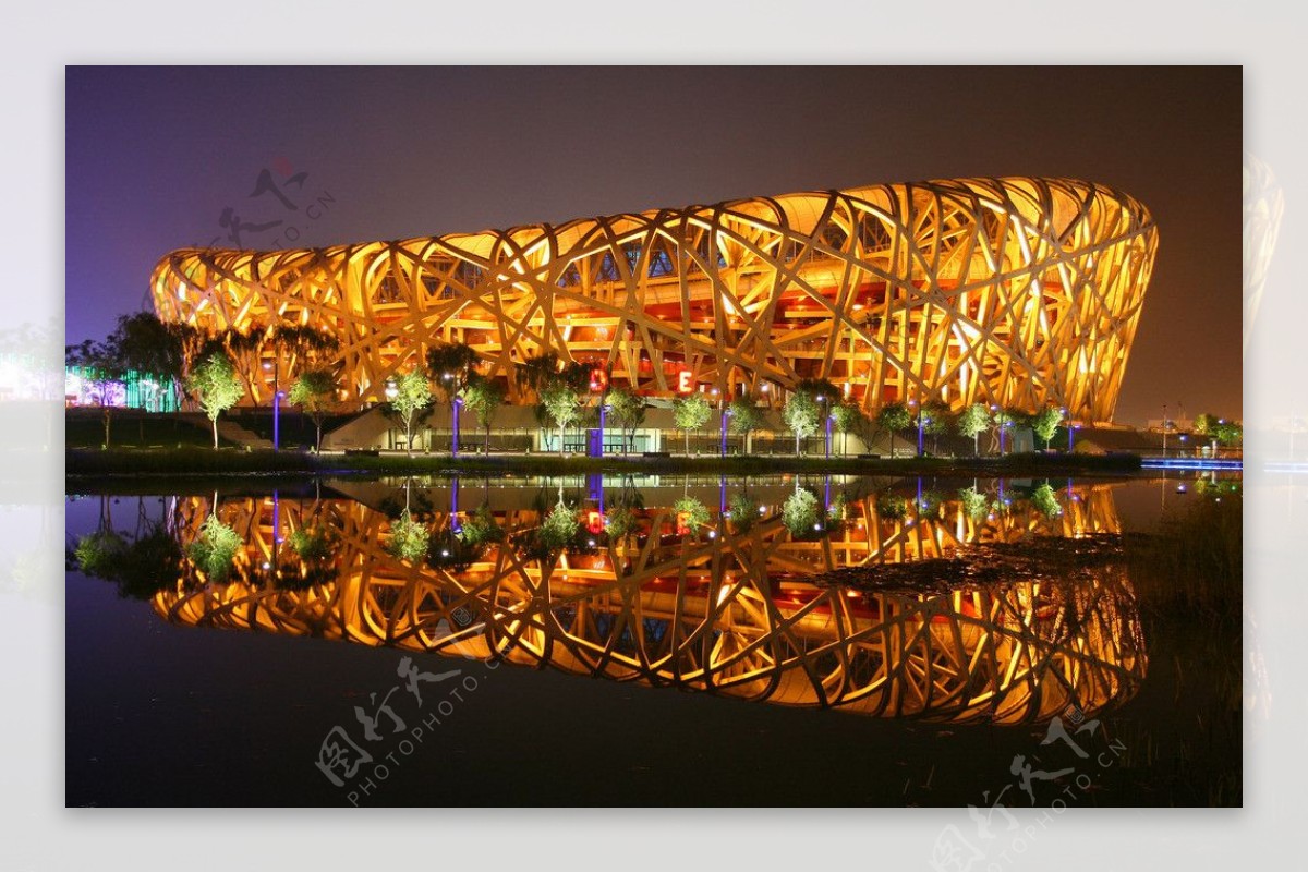 2008奥运鸟巢夜景图片