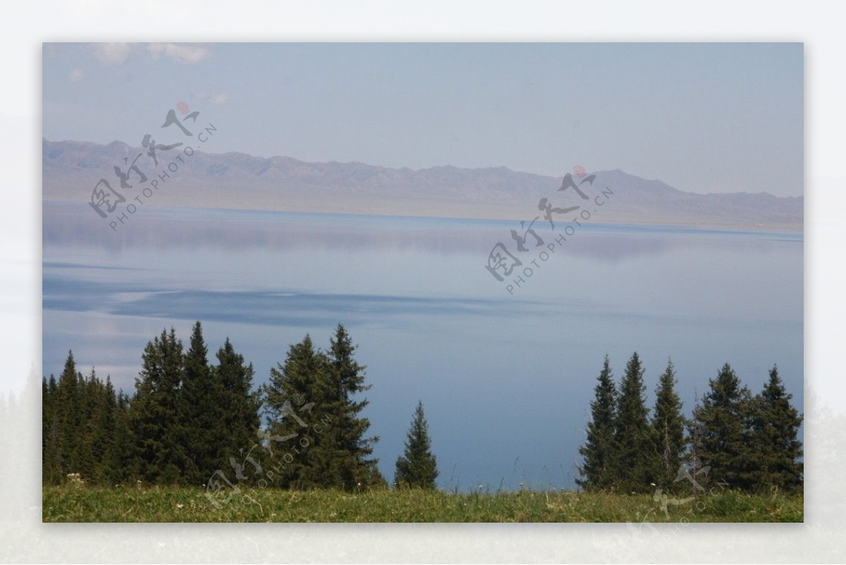 神奇的赛里木湖图片