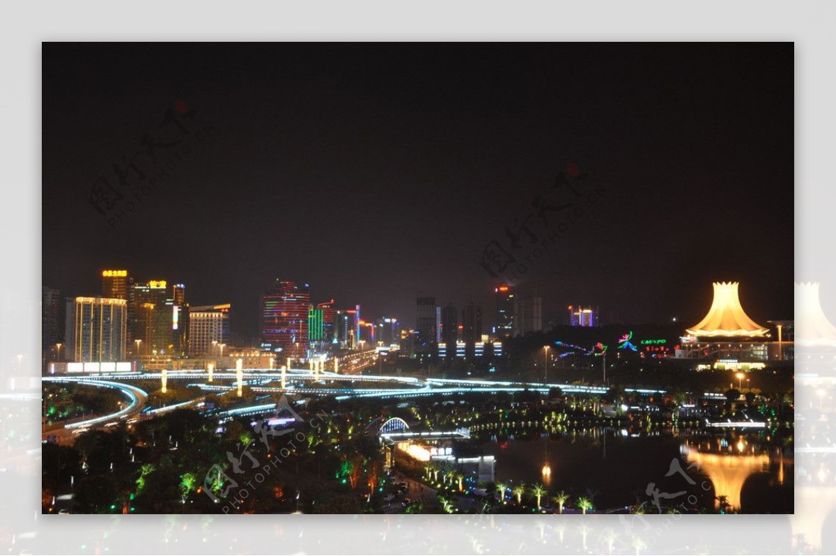 南宁国际会展中心夜景图片