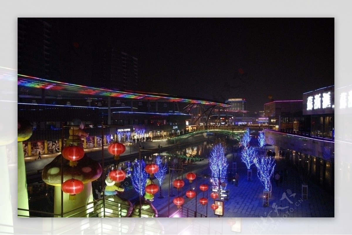 苏州园区圆融时代广场夜景图片