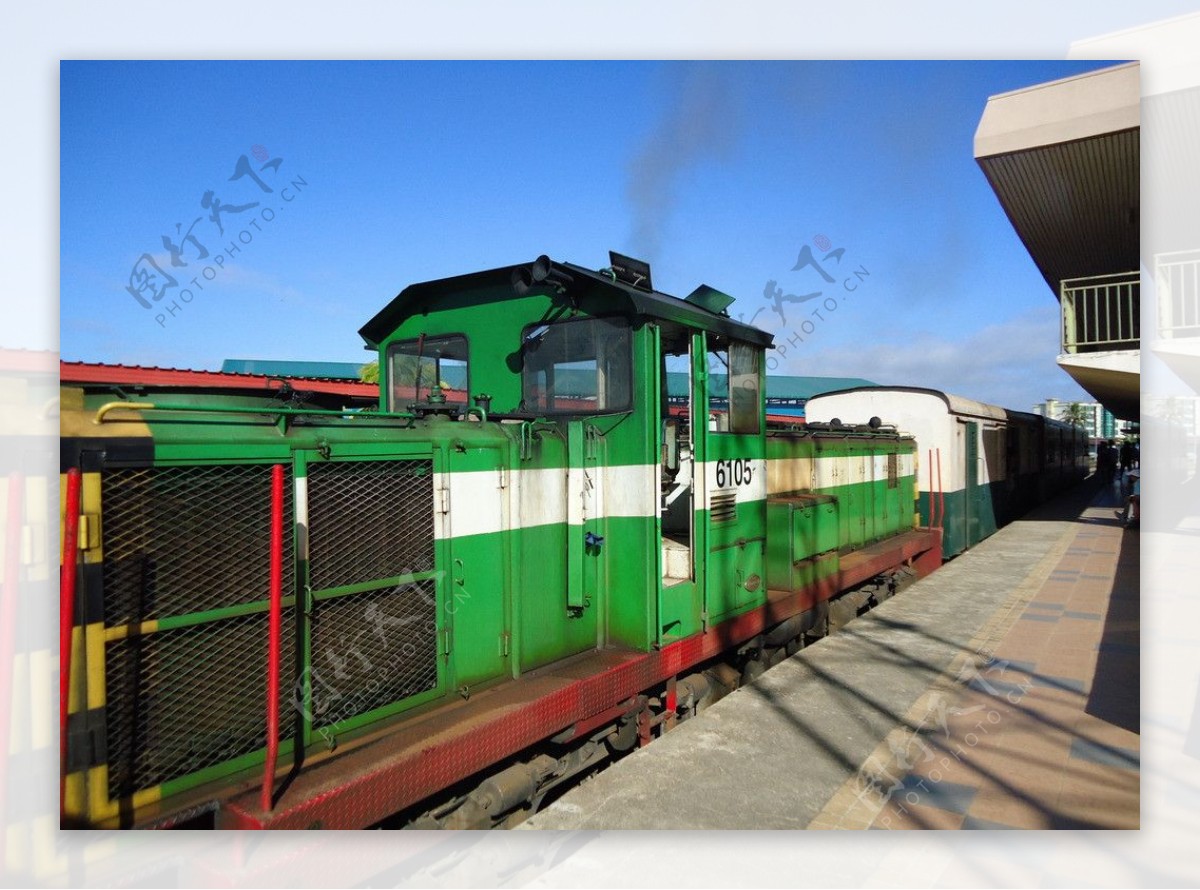 绿色火车图片