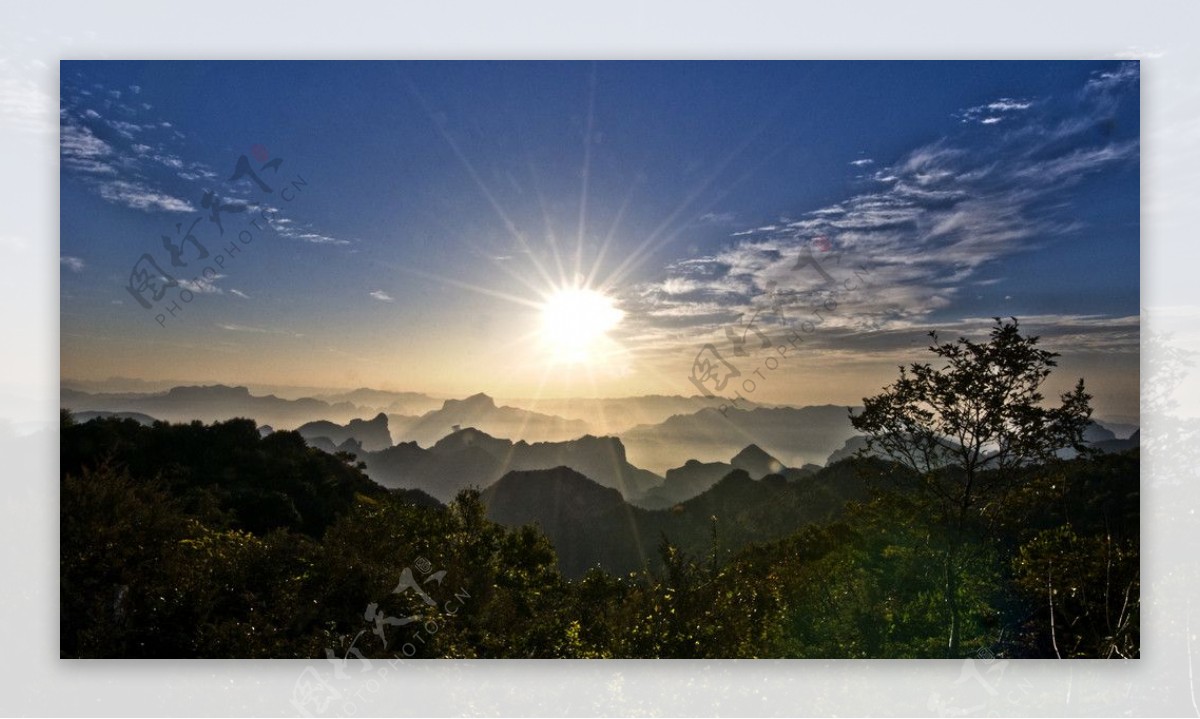 红石山风景图片