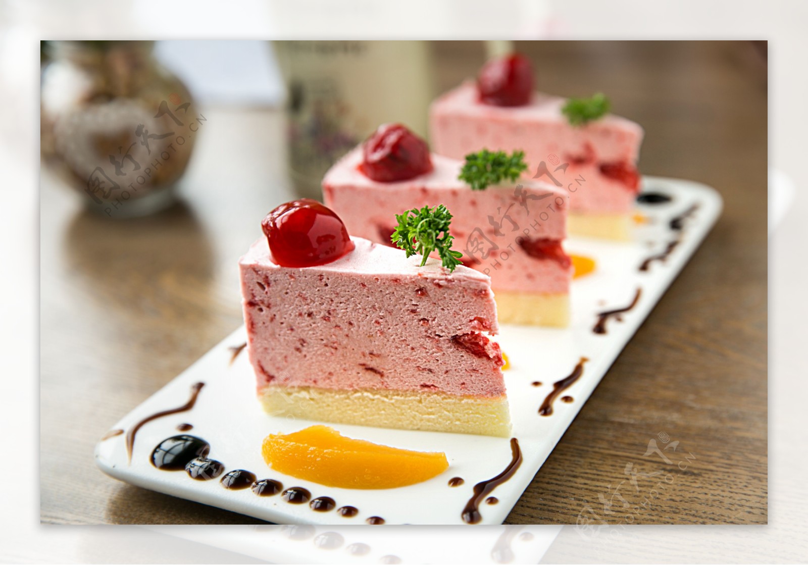 Ewei's Passion: 奧利奧草莓乳酪慕斯蛋糕 Oreo Strawberry Cream Cheese Mousse Cake