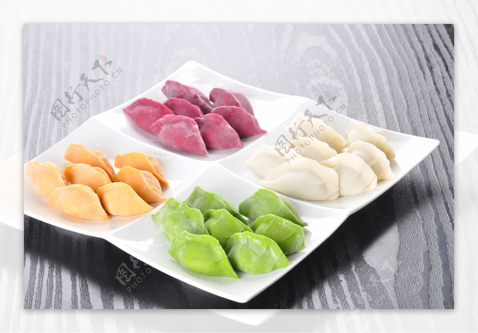 菜汁四色海鲜饺图片