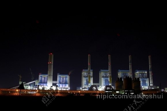 厂区夜景色图片