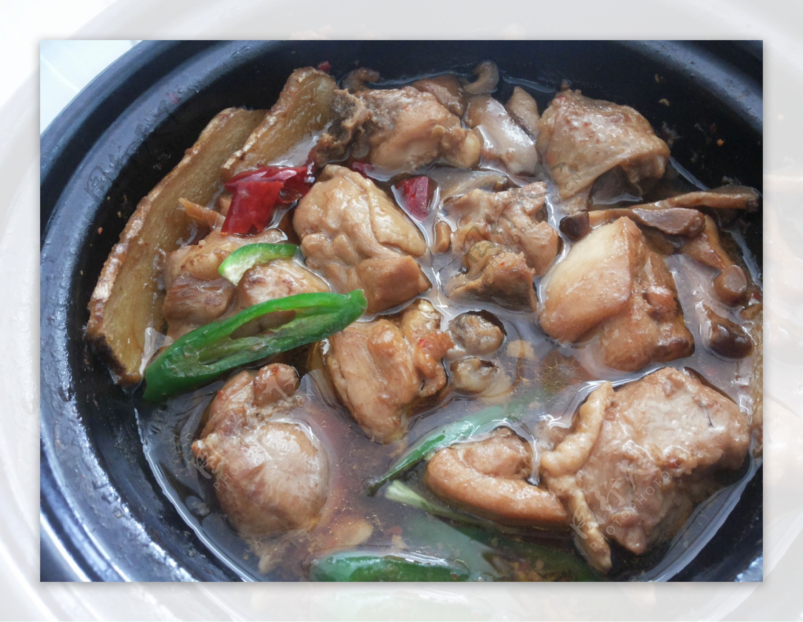 砂锅鸡块煲怎么做_砂锅鸡块煲的做法_柔蓝水晶_豆果美食