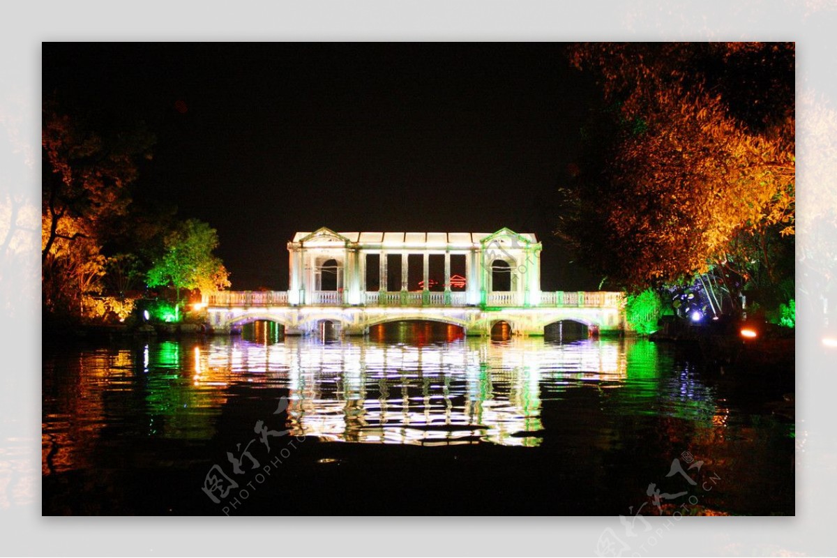 桂林玻璃桥夜景图片