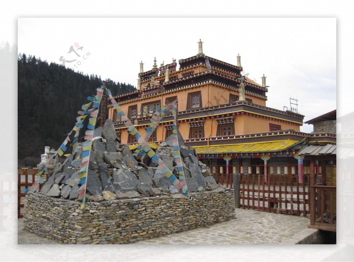 香格里拉寺庙图片