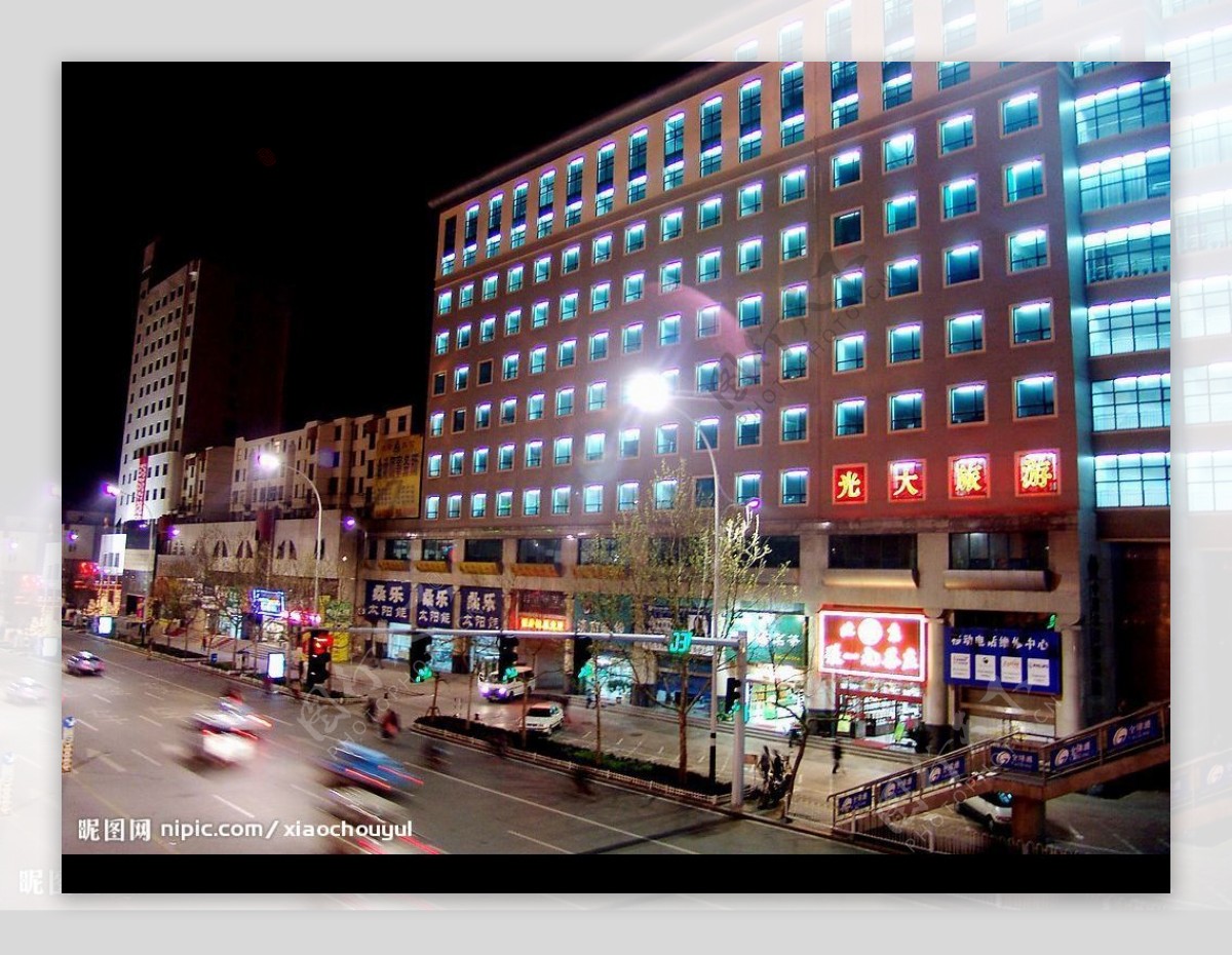 东风街夜景图片
