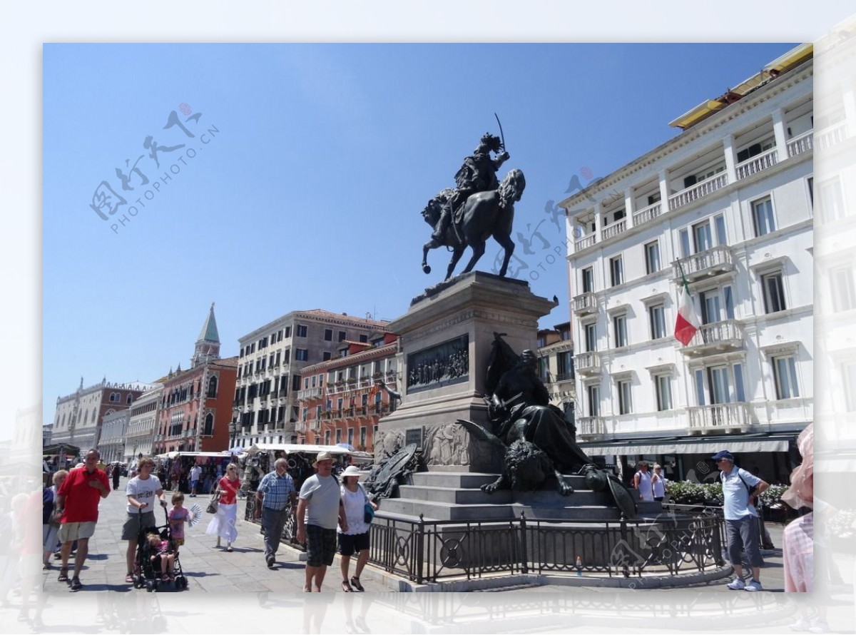 威尼斯保护圣可马的雕像图片