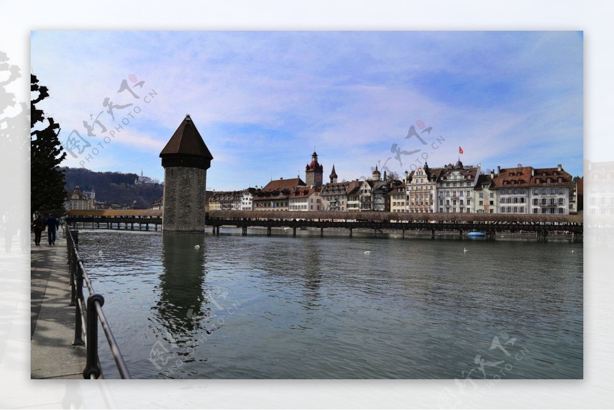 瑞士琉森八角水塔图片