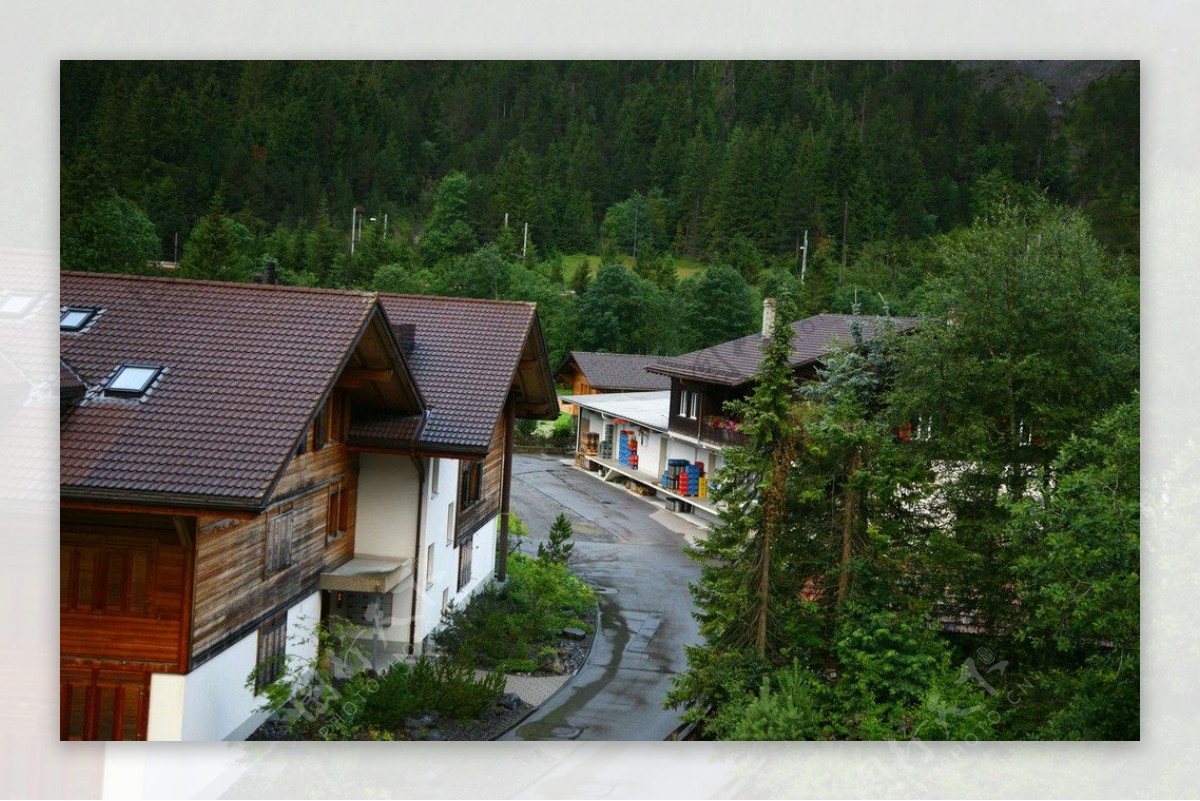 瑞士中部小城因特拉肯风光图片